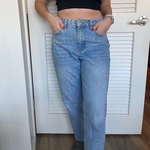 Topshop High Waisted Mom Jeans Light Wash